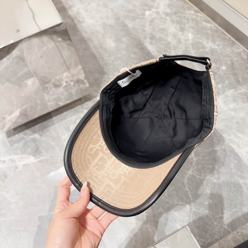 Dior cap (70)